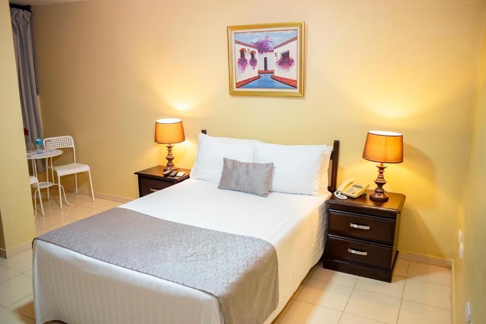 Hotel Real Bella Vista Santo Domingo Exteriör bild